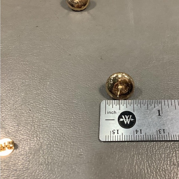 Sophisticated White and Gold Tory Burch Stud Earrings - Picture 3 of 7